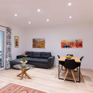 https://sarale-apartments.palermohotels.org